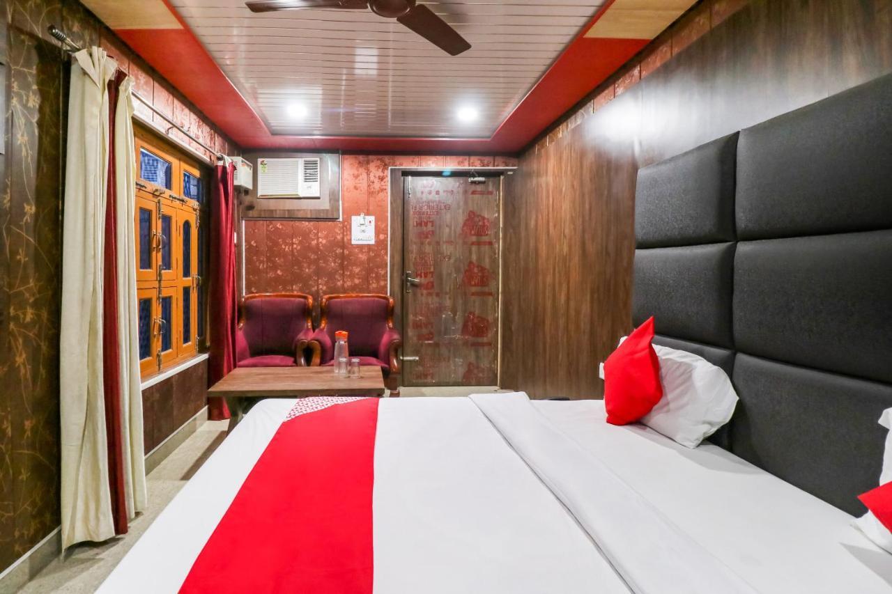 Oyo 6908 Hotel Royal City Āzamgarh Habitación foto
